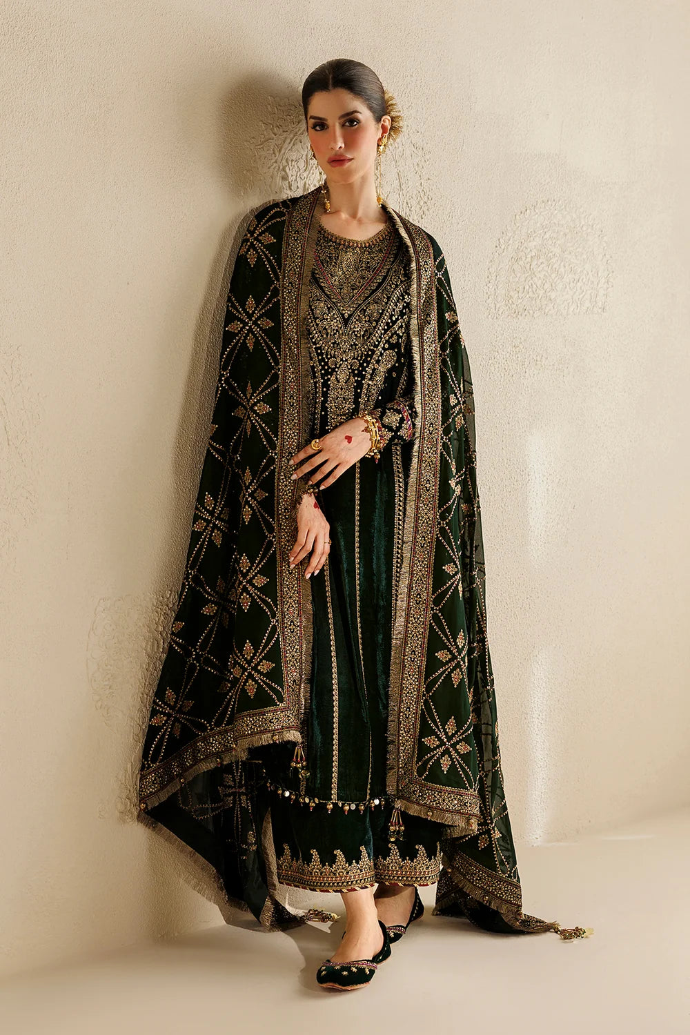 EMBROIDERED VELVET FORMAL CVF26-D07 | Chandni Velvet Formals ‘26 | Jazmin