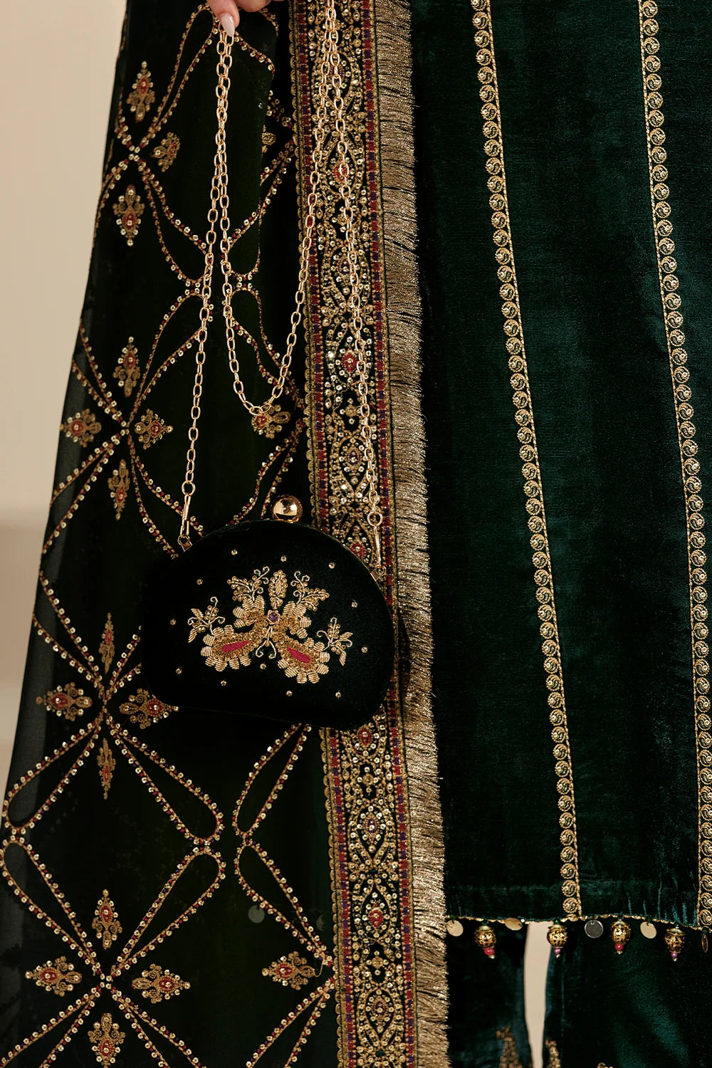 EMBROIDERED VELVET FORMAL CVF26-D07 | Chandni Velvet Formals ‘26 | Jazmin