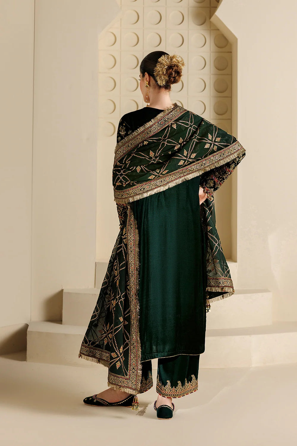 EMBROIDERED VELVET FORMAL CVF26-D07 | Chandni Velvet Formals ‘26 | Jazmin