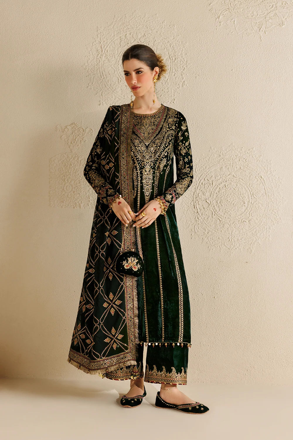 EMBROIDERED VELVET FORMAL CVF26-D07 | Chandni Velvet Formals ‘26 | Jazmin