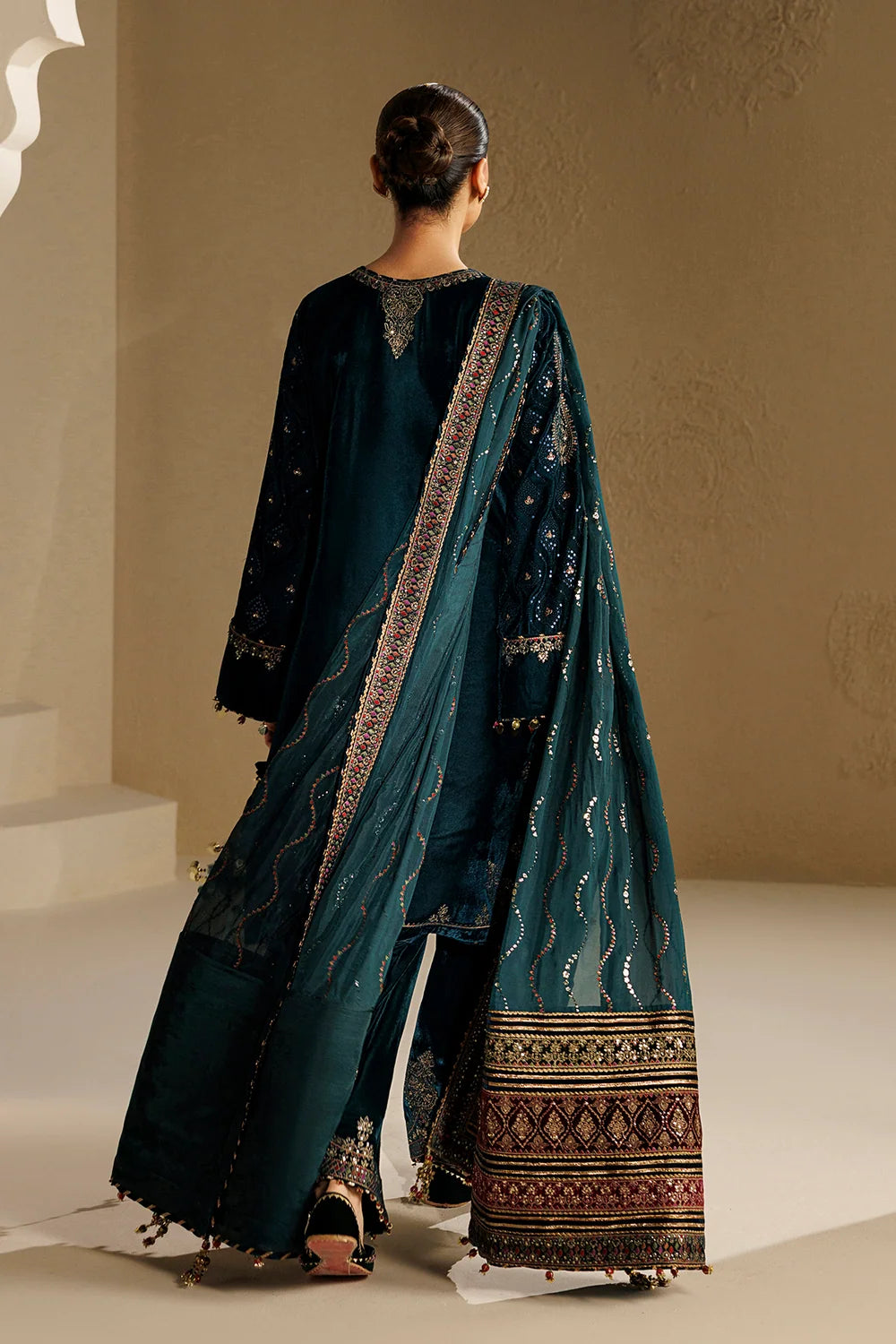 EMBROIDERED VELVET FORMAL CVF26-D02 | Chandni Velvet Formals ‘26 | Jazmin