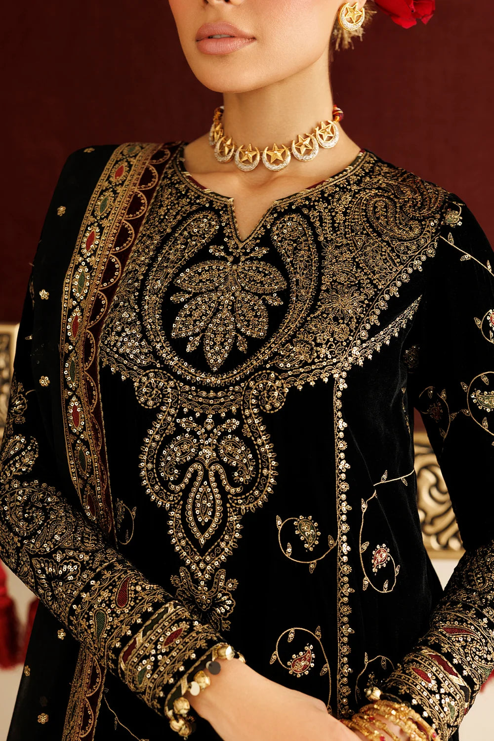 EMBROIDERED VELVET FORMAL CVF26-D05 | Chandni Velvet Formals ‘26 | Jazmin
