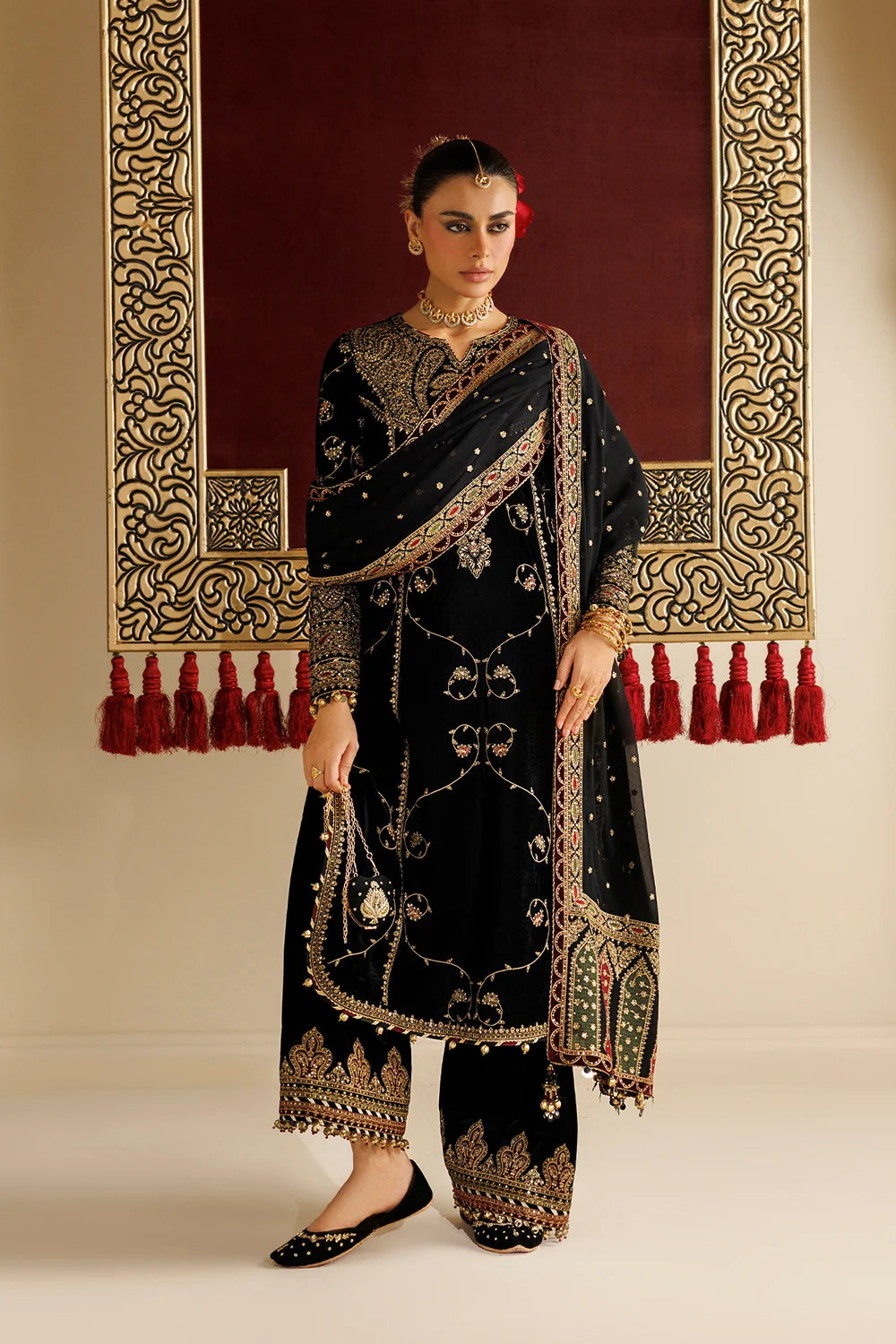 EMBROIDERED VELVET FORMAL CVF26-D05 | Chandni Velvet Formals ‘26 | Jazmin