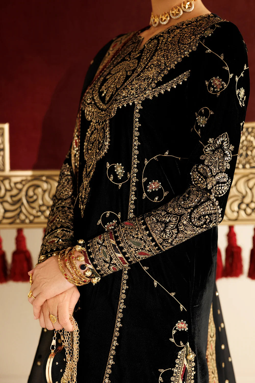 EMBROIDERED VELVET FORMAL CVF26-D05 | Chandni Velvet Formals ‘26 | Jazmin