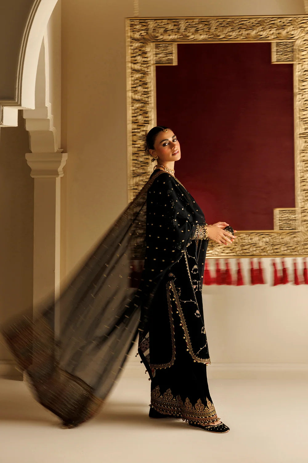 EMBROIDERED VELVET FORMAL CVF26-D05 | Chandni Velvet Formals ‘26 | Jazmin