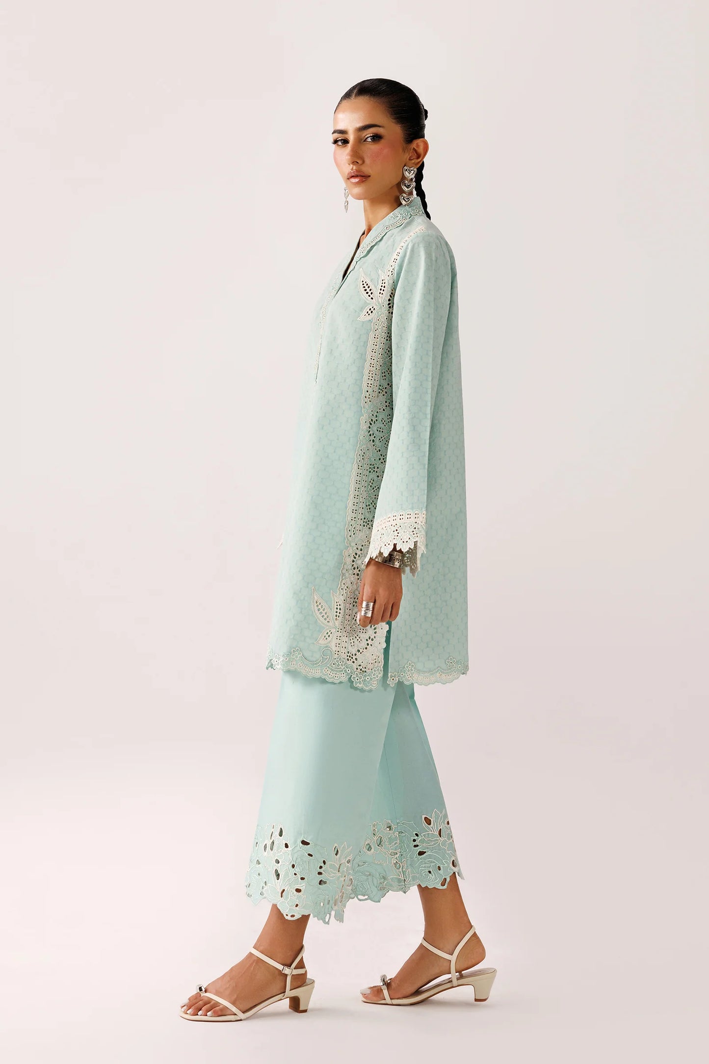 QEC-06 AMARI | Embroidered Co-ords '26 | Qalamkar