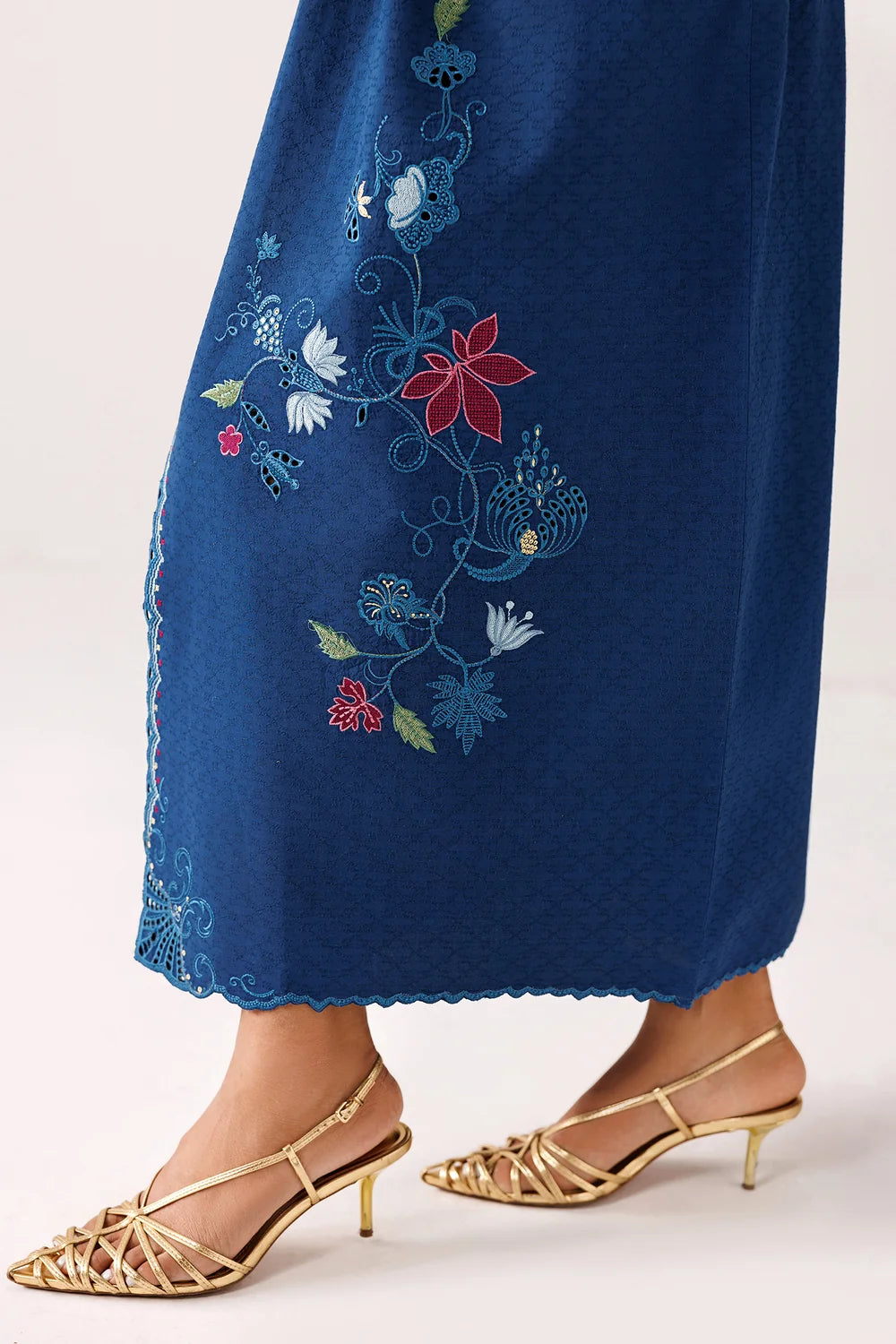 QEC-05 NOA | Embroidered Co-ords '26 | Qalamkar