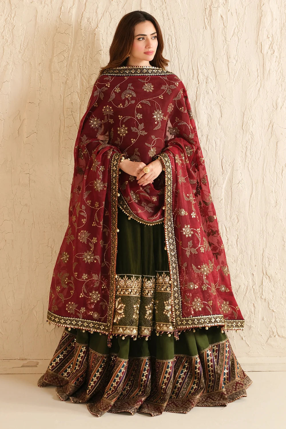 EMBROIDERED VELVET FORMAL VF-2036 | Velvet | Jazmin