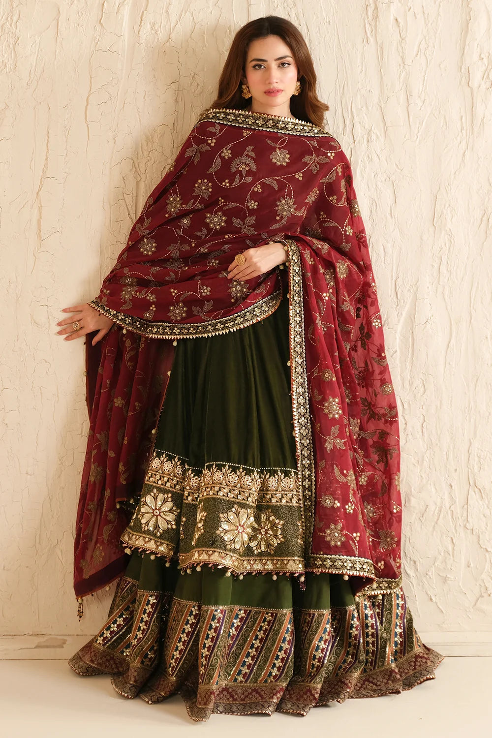 EMBROIDERED VELVET FORMAL VF-2036 | Velvet | Jazmin