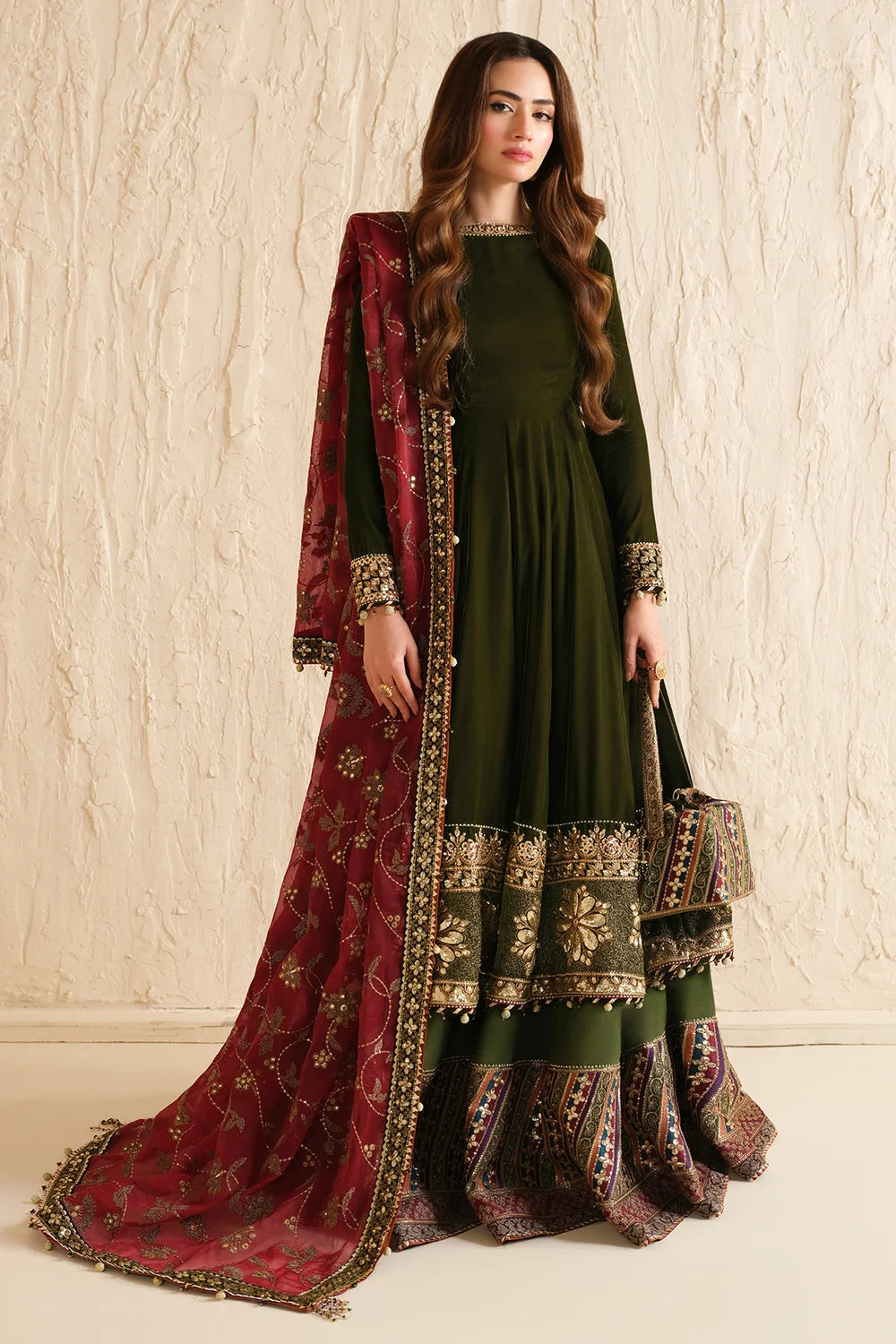EMBROIDERED VELVET FORMAL VF-2036 | Velvet | Jazmin