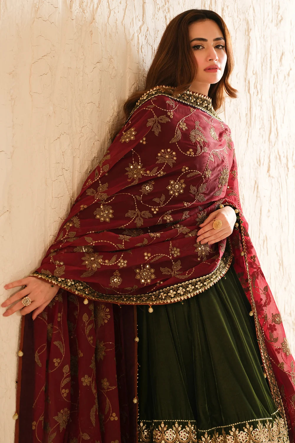EMBROIDERED VELVET FORMAL VF-2036 | Velvet | Jazmin