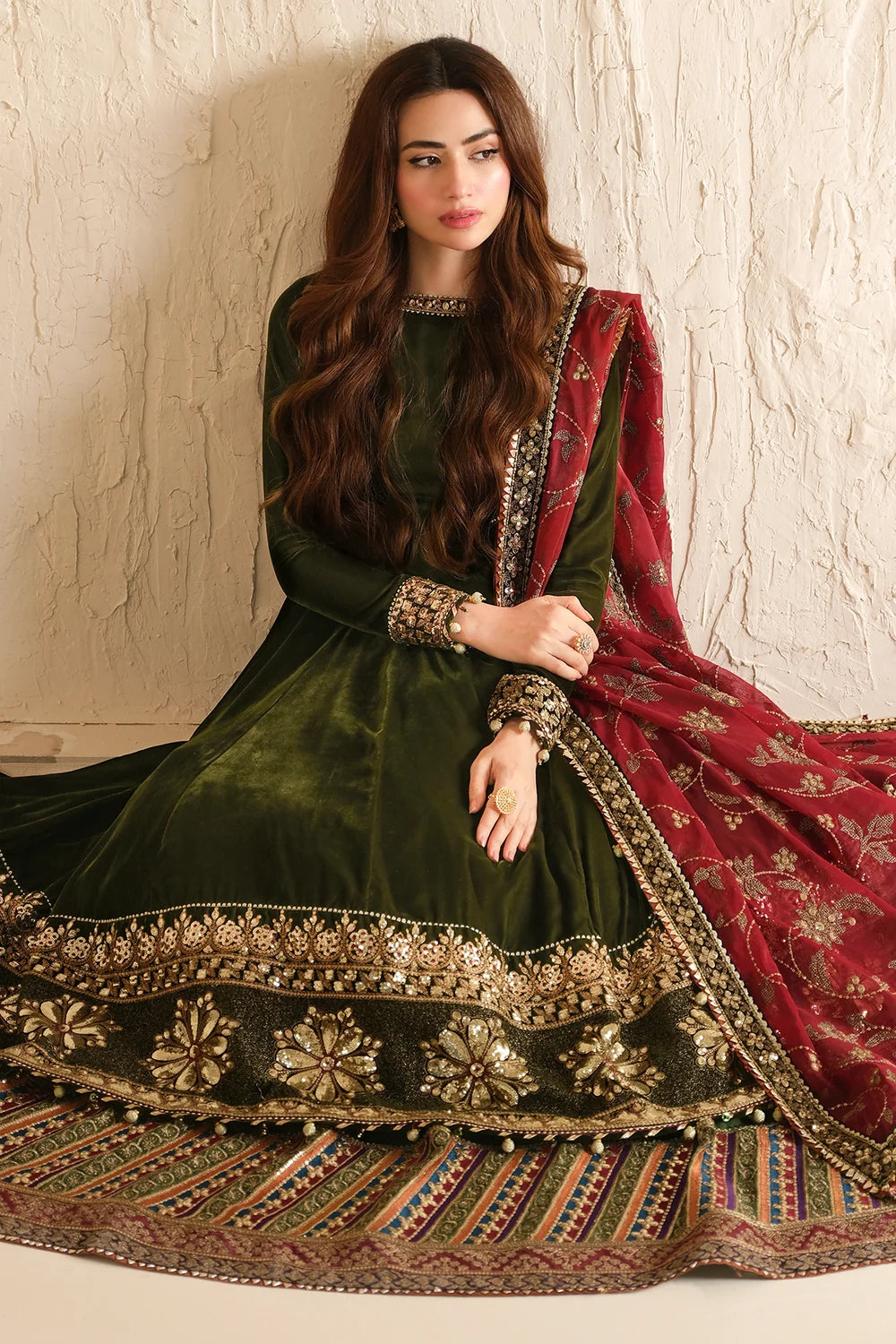 EMBROIDERED VELVET FORMAL VF-2036 | Velvet | Jazmin