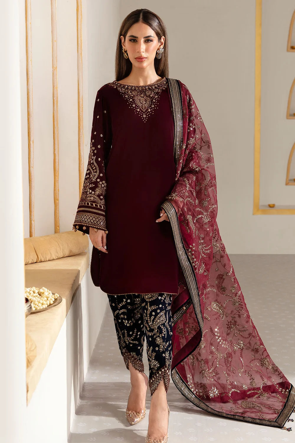 EMBROIDERED VELVET FORMAL VF-2017 | Velvet | Jazmin