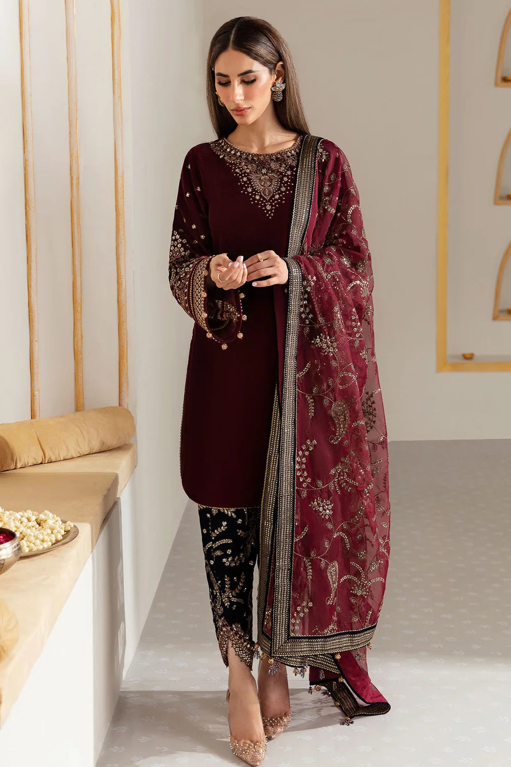 EMBROIDERED VELVET FORMAL VF-2017 | Velvet | Jazmin