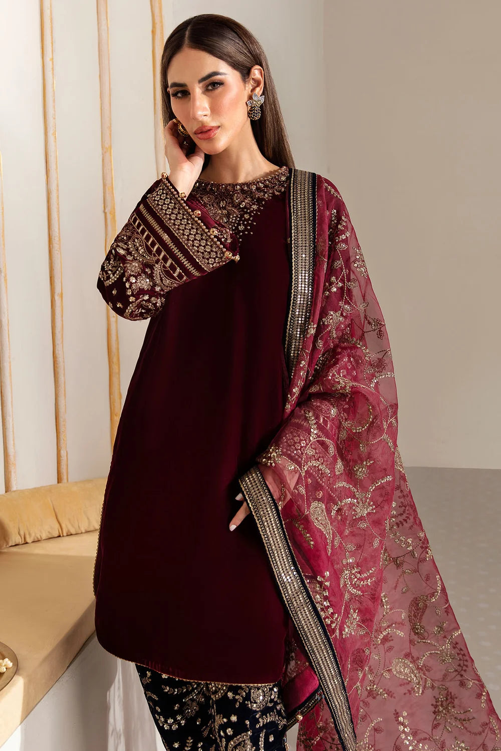 EMBROIDERED VELVET FORMAL VF-2017 | Velvet | Jazmin