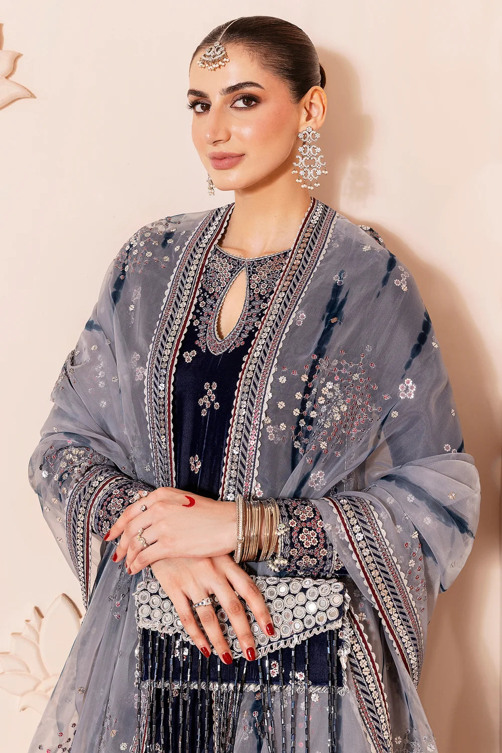 EMBROIDERED VELVET FORMAL CVF25-D03 | Velvet | Jazmin