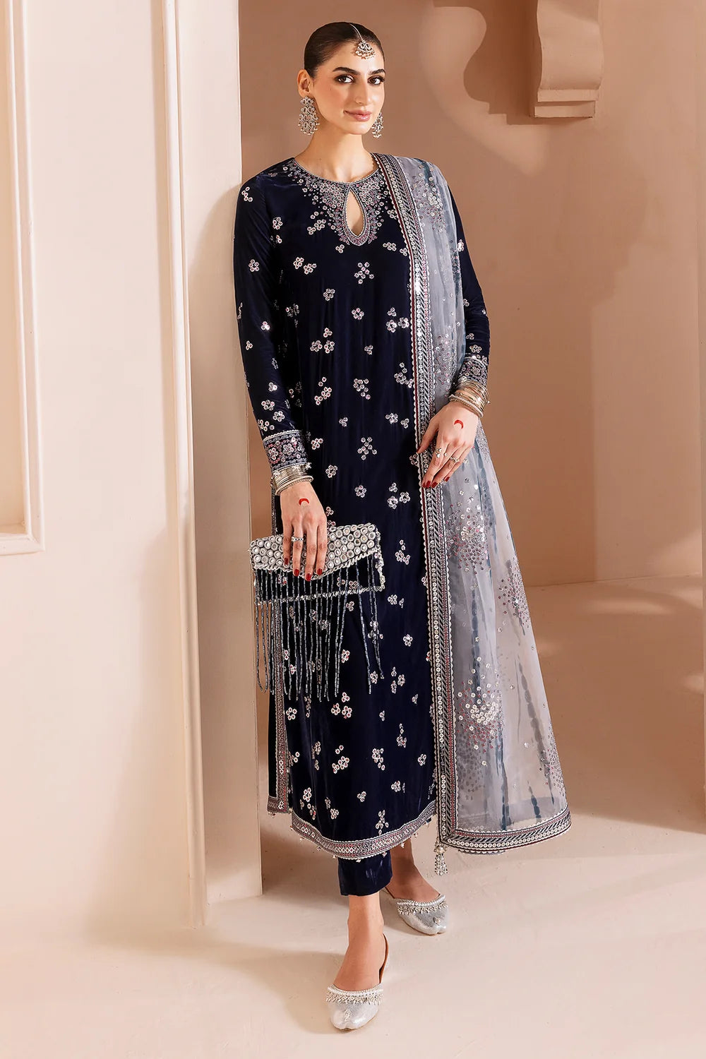 EMBROIDERED VELVET FORMAL CVF25-D03 | Velvet | Jazmin