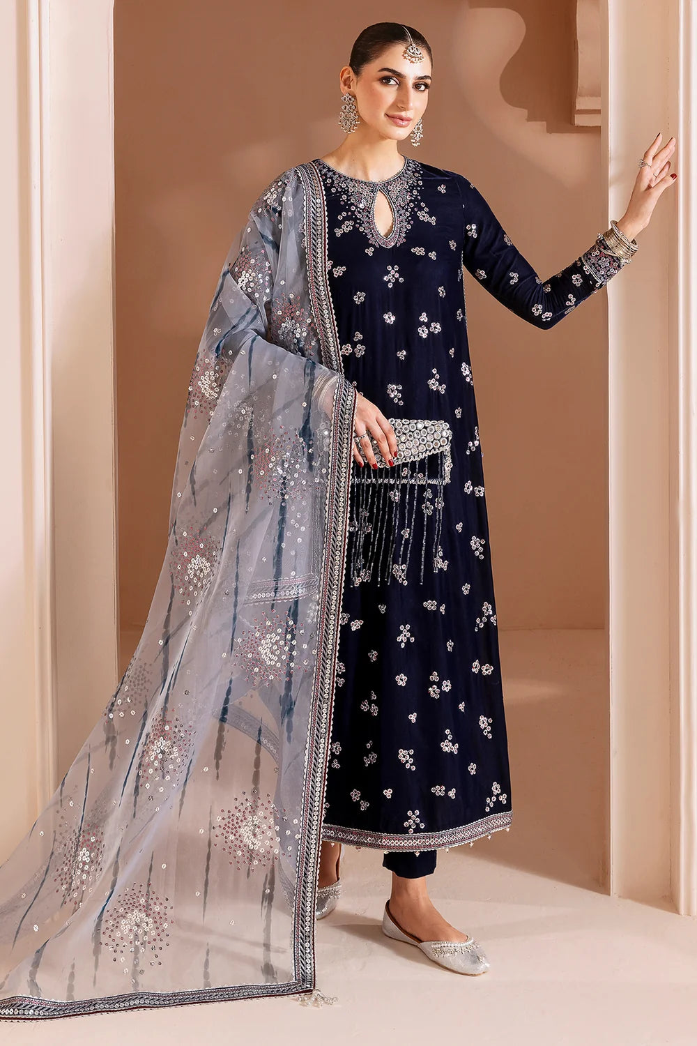 EMBROIDERED VELVET FORMAL CVF25-D03 | Velvet | Jazmin