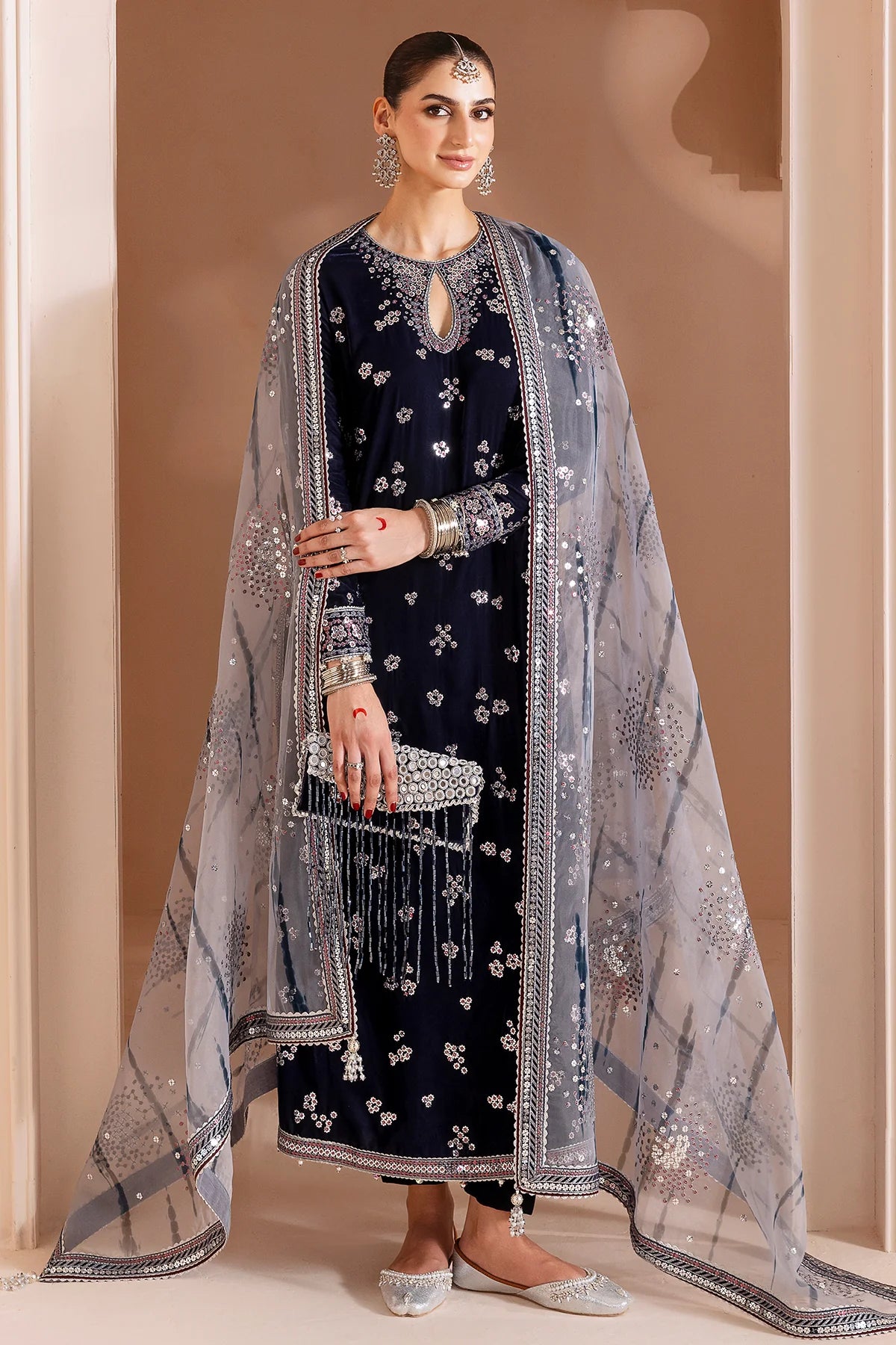EMBROIDERED VELVET FORMAL CVF25-D03 | Velvet | Jazmin