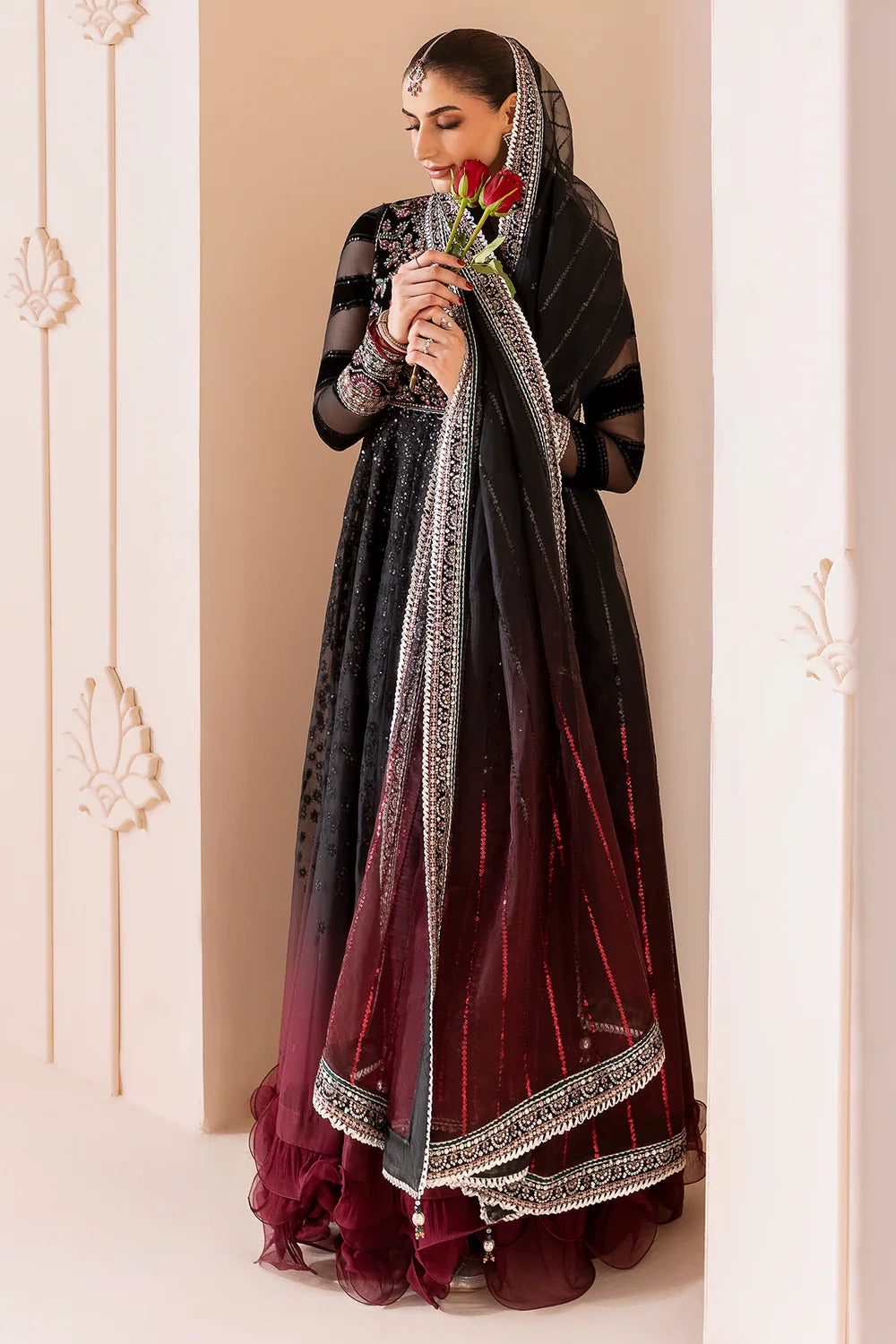 EMBROIDERED VELVET FORMAL CVF25-D10 | Velvet | Jazmin