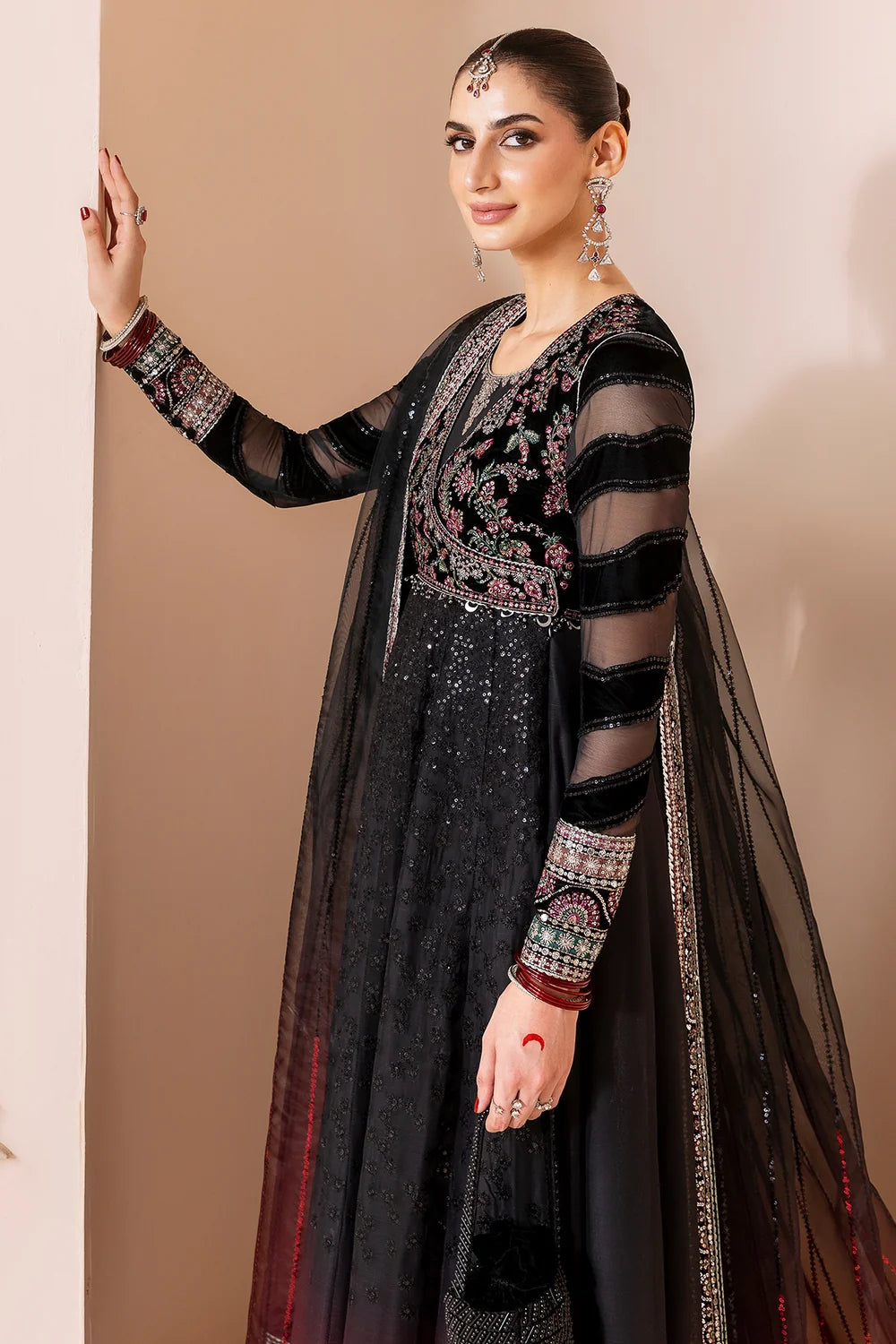 EMBROIDERED VELVET FORMAL CVF25-D10 | Velvet | Jazmin