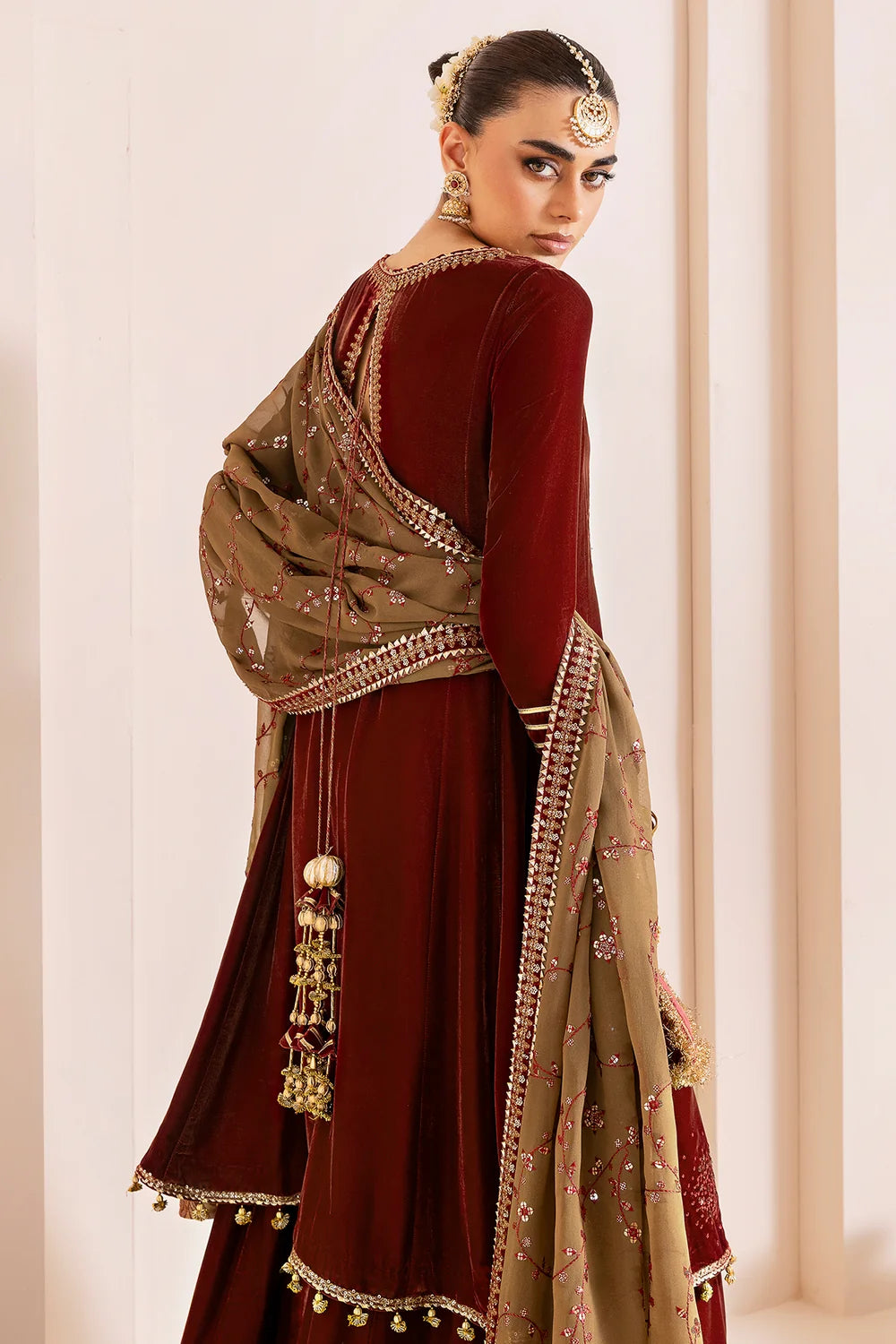EMBROIDERED VELVET FORMAL CVF25-D07 | Velvet | Jazmin