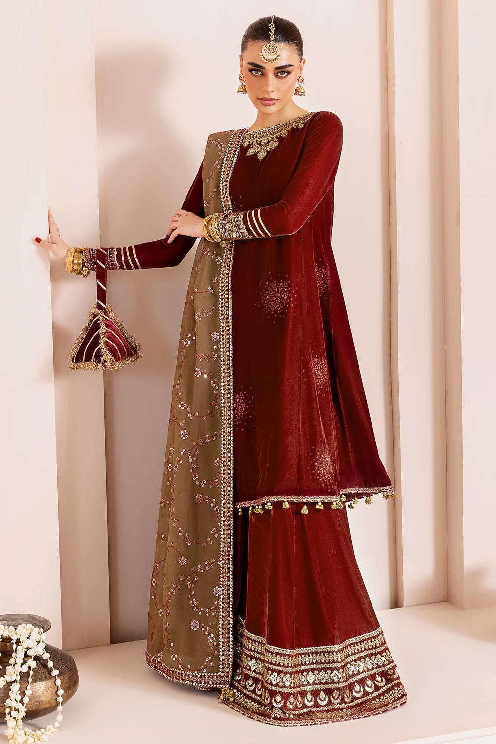EMBROIDERED VELVET FORMAL CVF25-D07 | Velvet | Jazmin