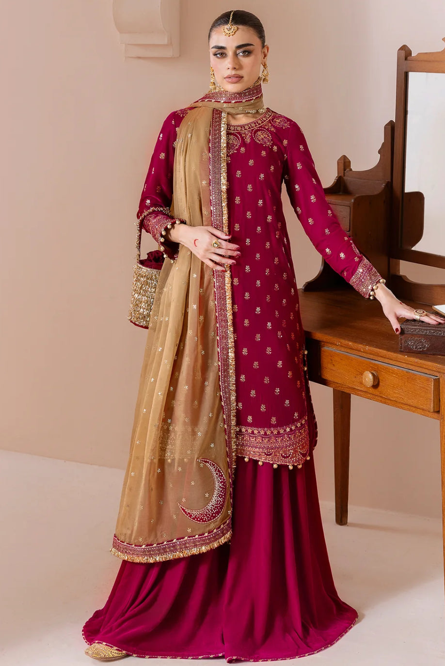EMBROIDERED VELVET FORMAL CVF25-D11 | Velvet | Jazmin