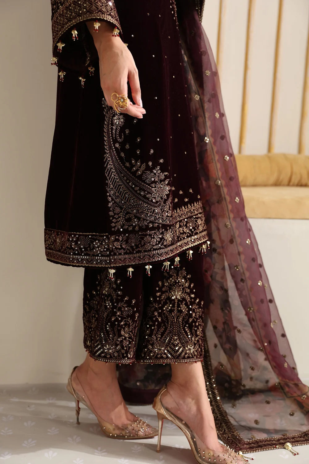 EMBROIDERED VELVET FORMAL VF-2012 | Velvet | Jazmin