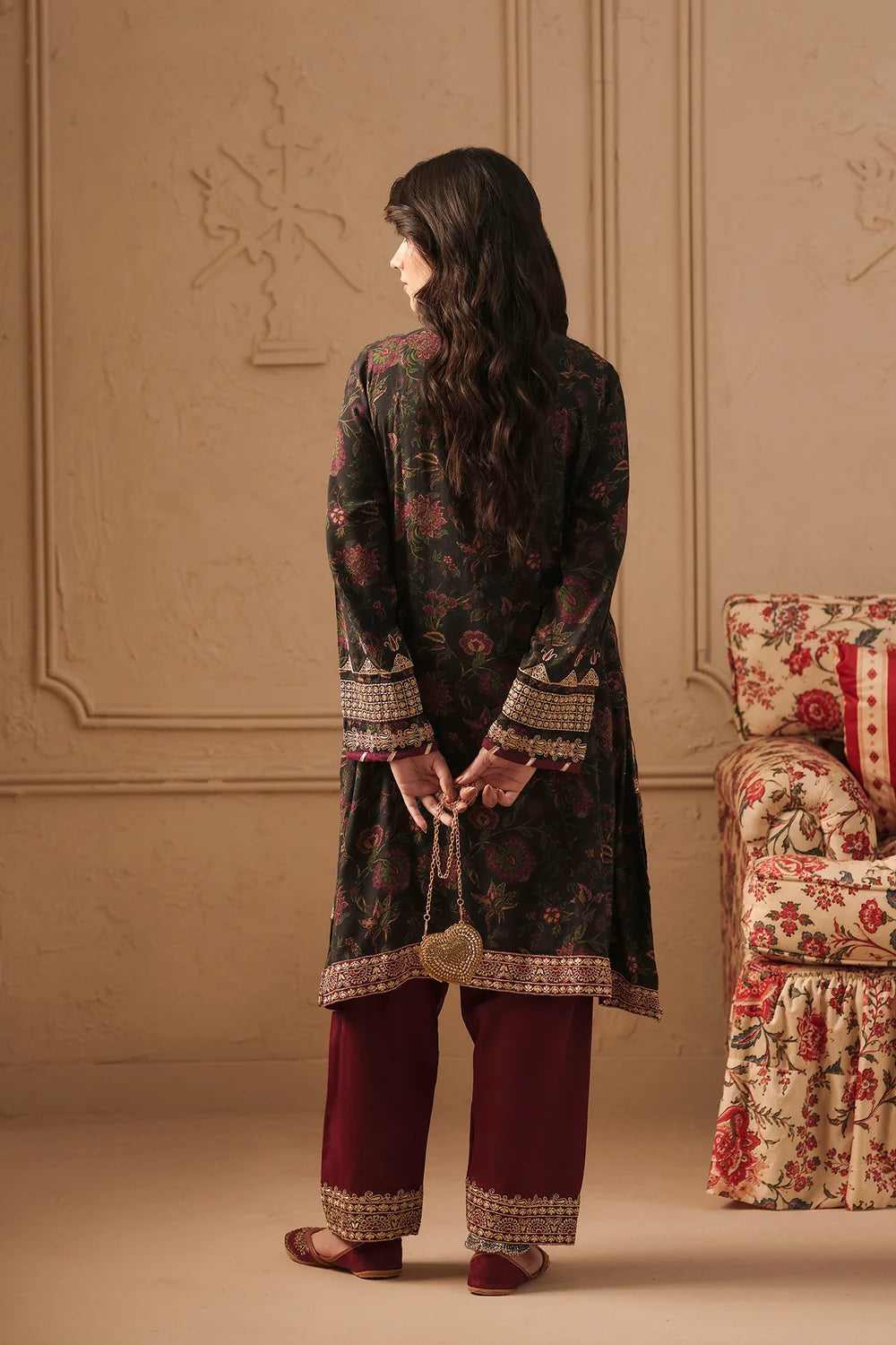 BLACK | E4838-103-901 | Rozana Winter Drop 2 | Ethnc