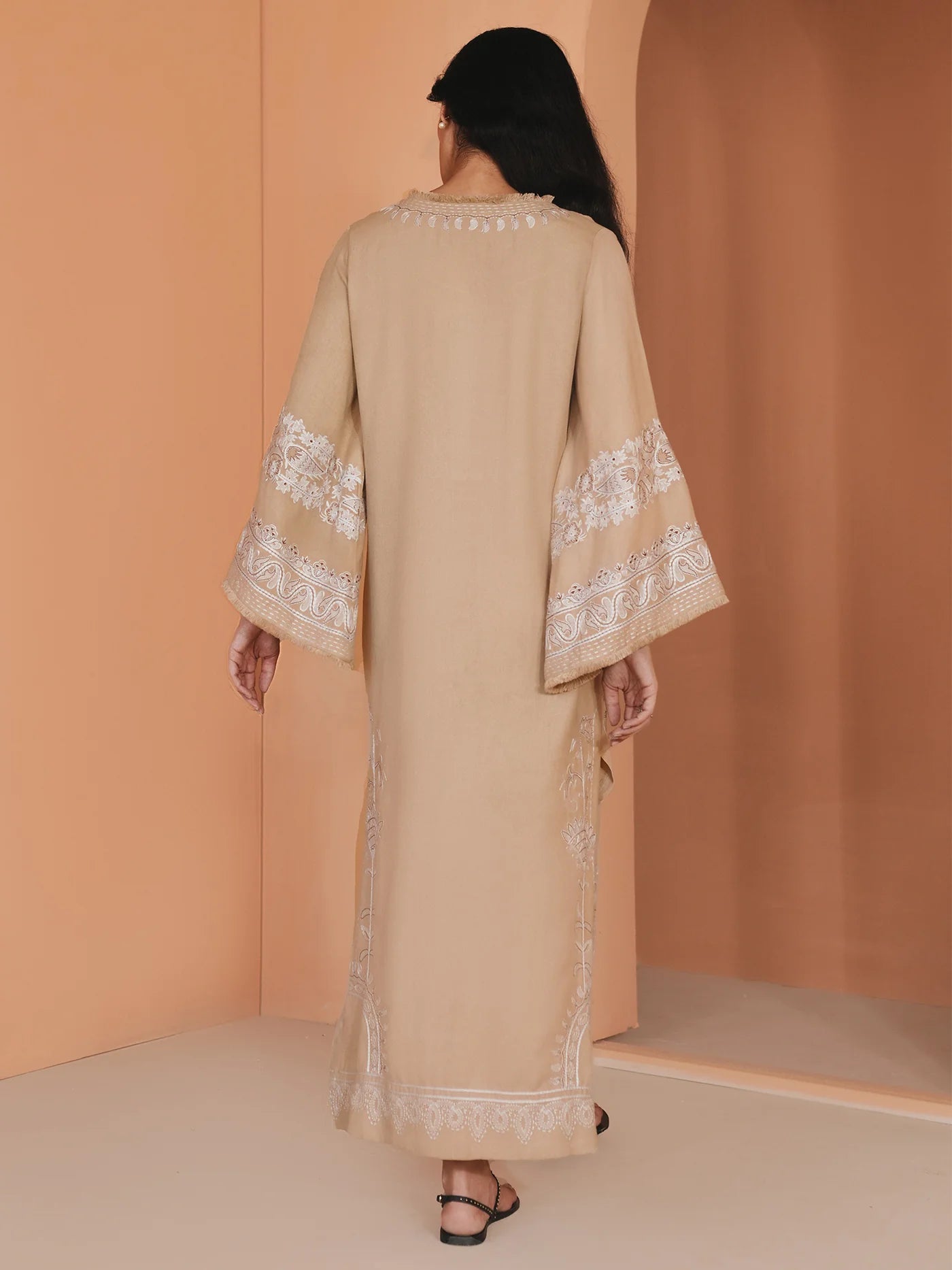 PF26-AW25AMB2CCLS009 | NEW IN | MISHA LAKHANI
