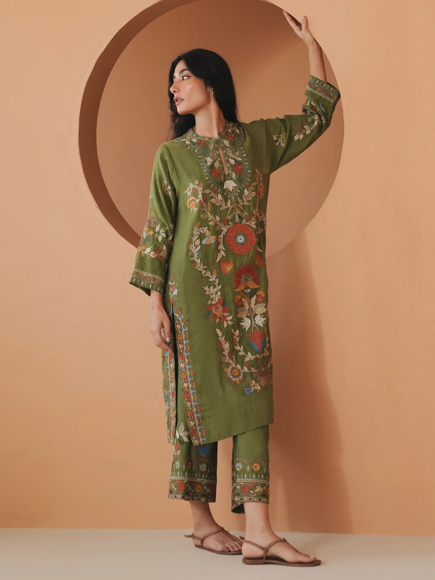 PF26-SS26AMB2CCKP018 | NEW IN | MISHA LAKHANI