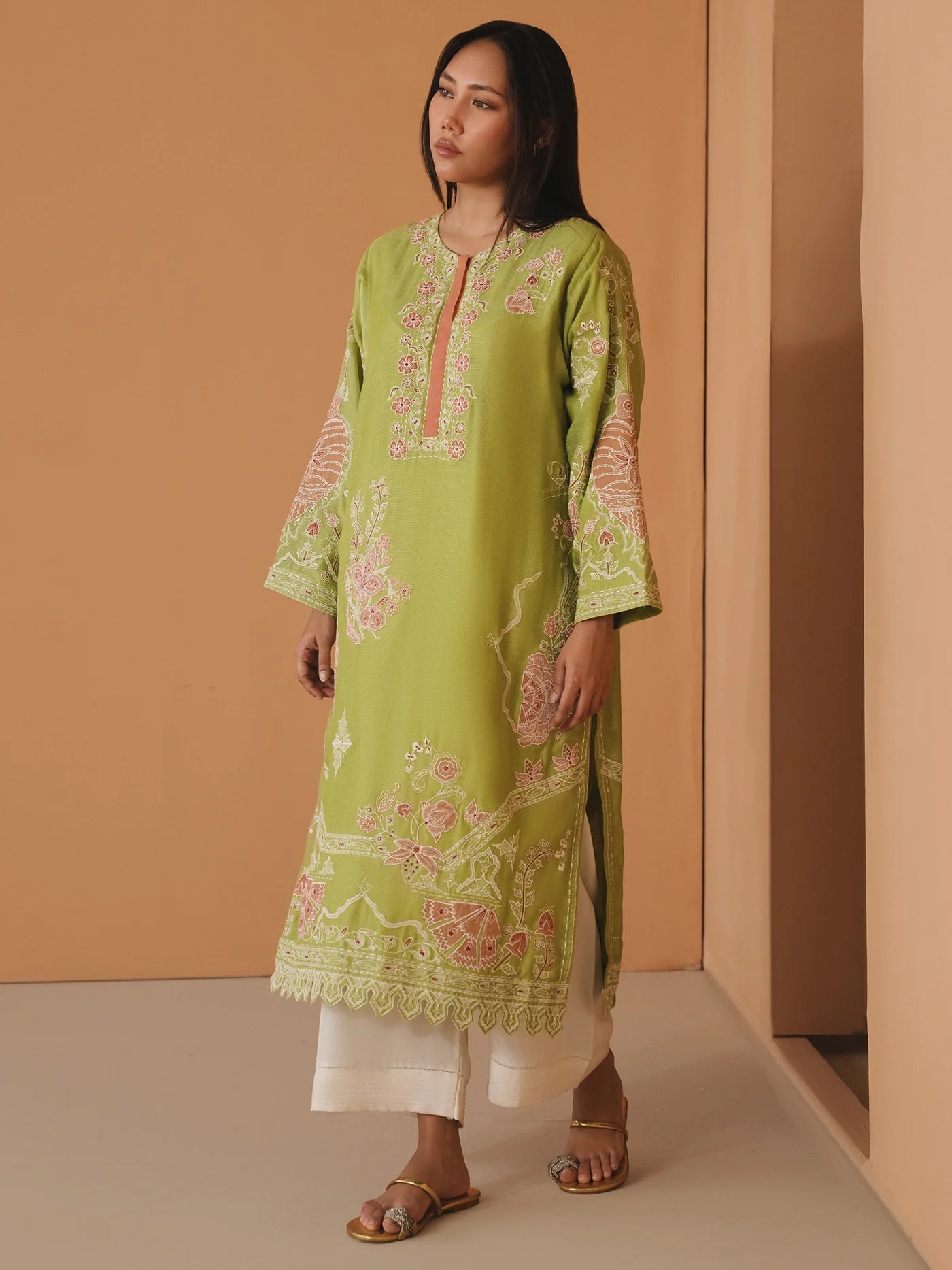 PF26-SS26AMB2CCK049 | NEW IN | MISHA LAKHANI