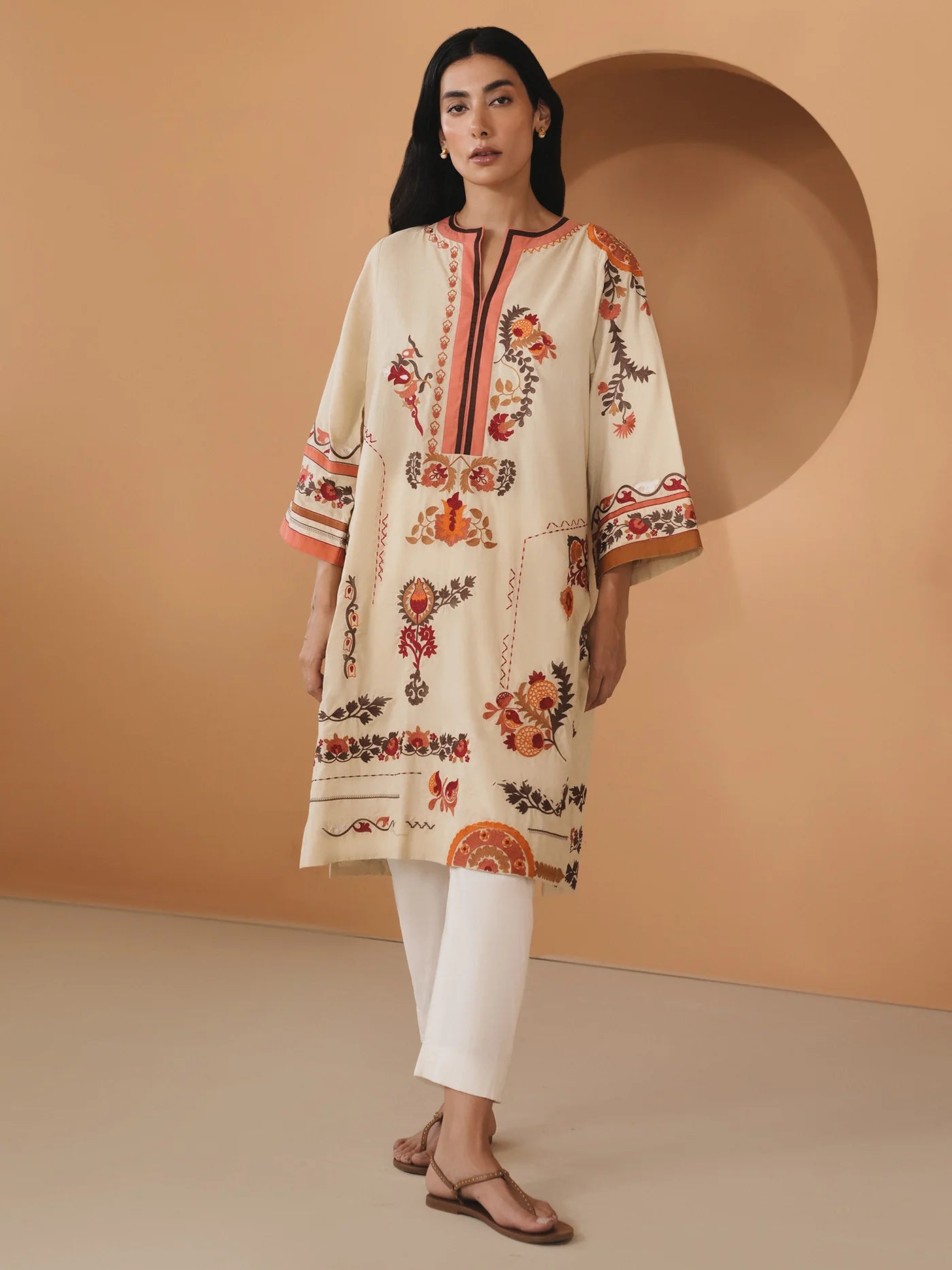 PF26-PF25CCK056 | NEW IN | MISHA LAKHANI