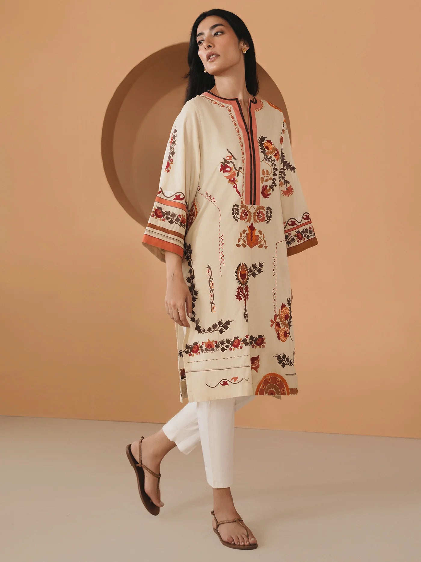 PF26-PF25CCK056 | NEW IN | MISHA LAKHANI