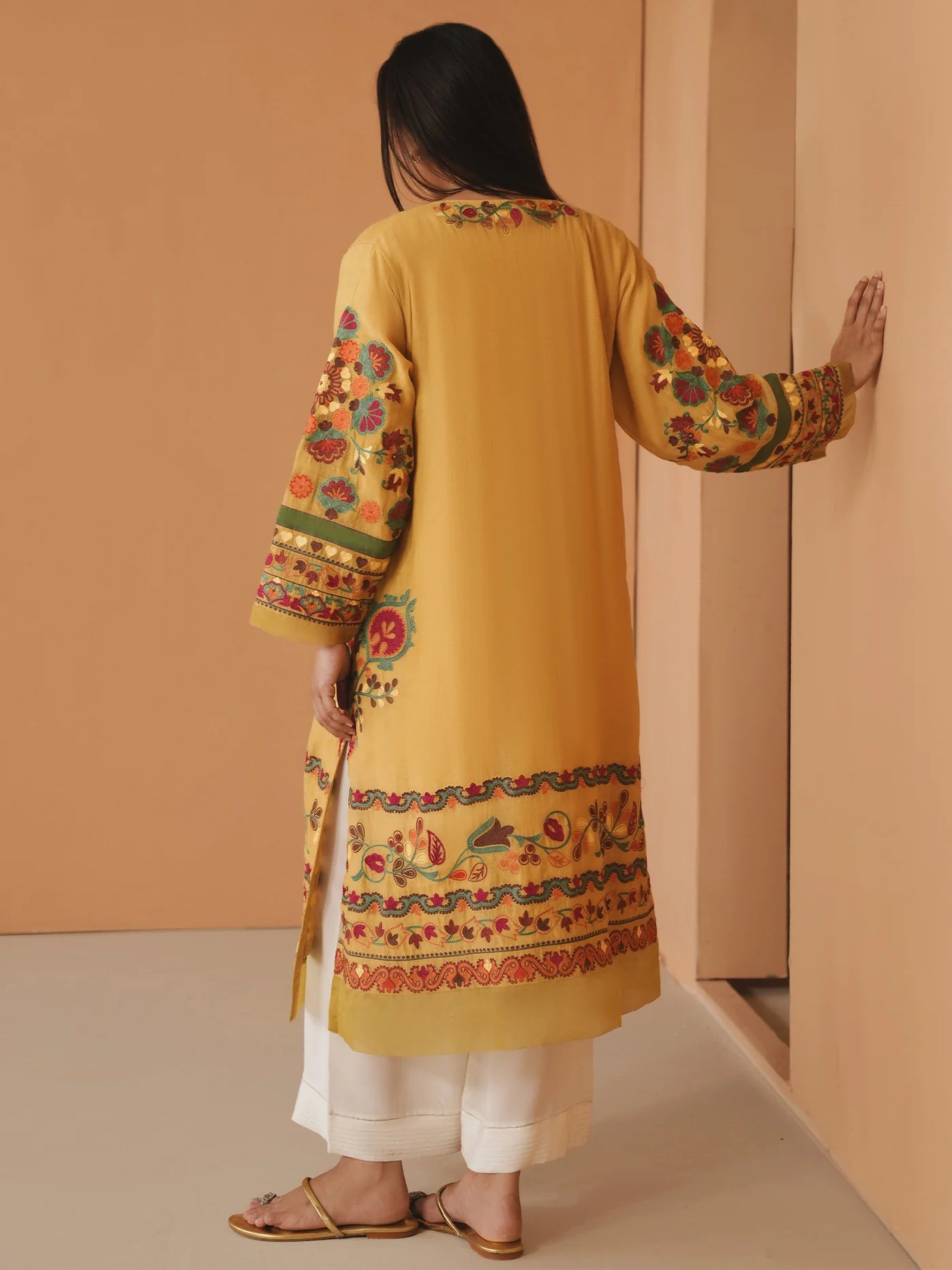 PF26-AW25AMB2CCK048 | NEW IN | MISHA LAKHANI