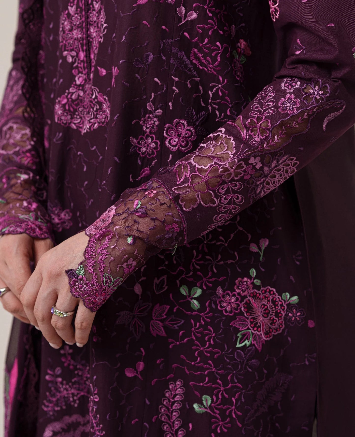 Icie | Reine Luxury Lawn Stitched '26 | Republic Womenswear