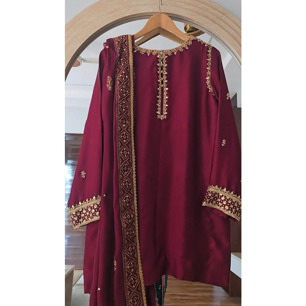 Maya x Deep Maroon | NIMRAH HAFSA