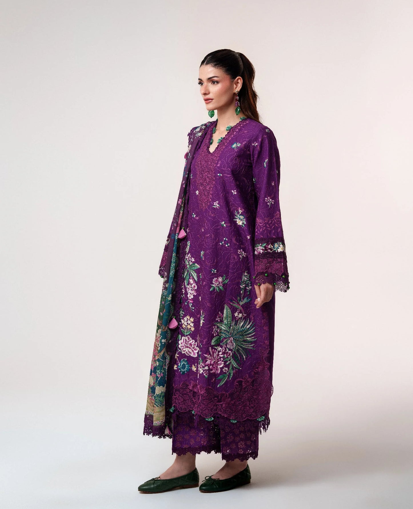 Nia | Reine Luxury Lawn Stitched '26 | Republic Womenswear