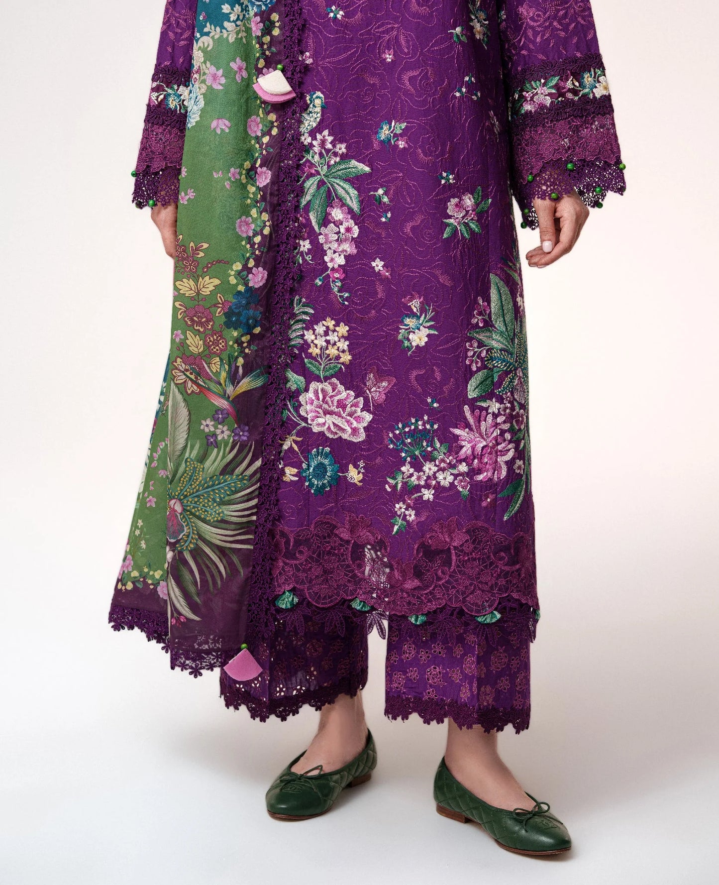 Nia | Reine Luxury Lawn Stitched '26 | Republic Womenswear