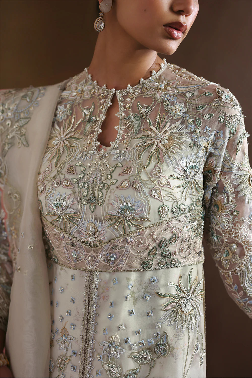 NOVARA | LUMENE FESTIVE ' 25/26 | SORAYA