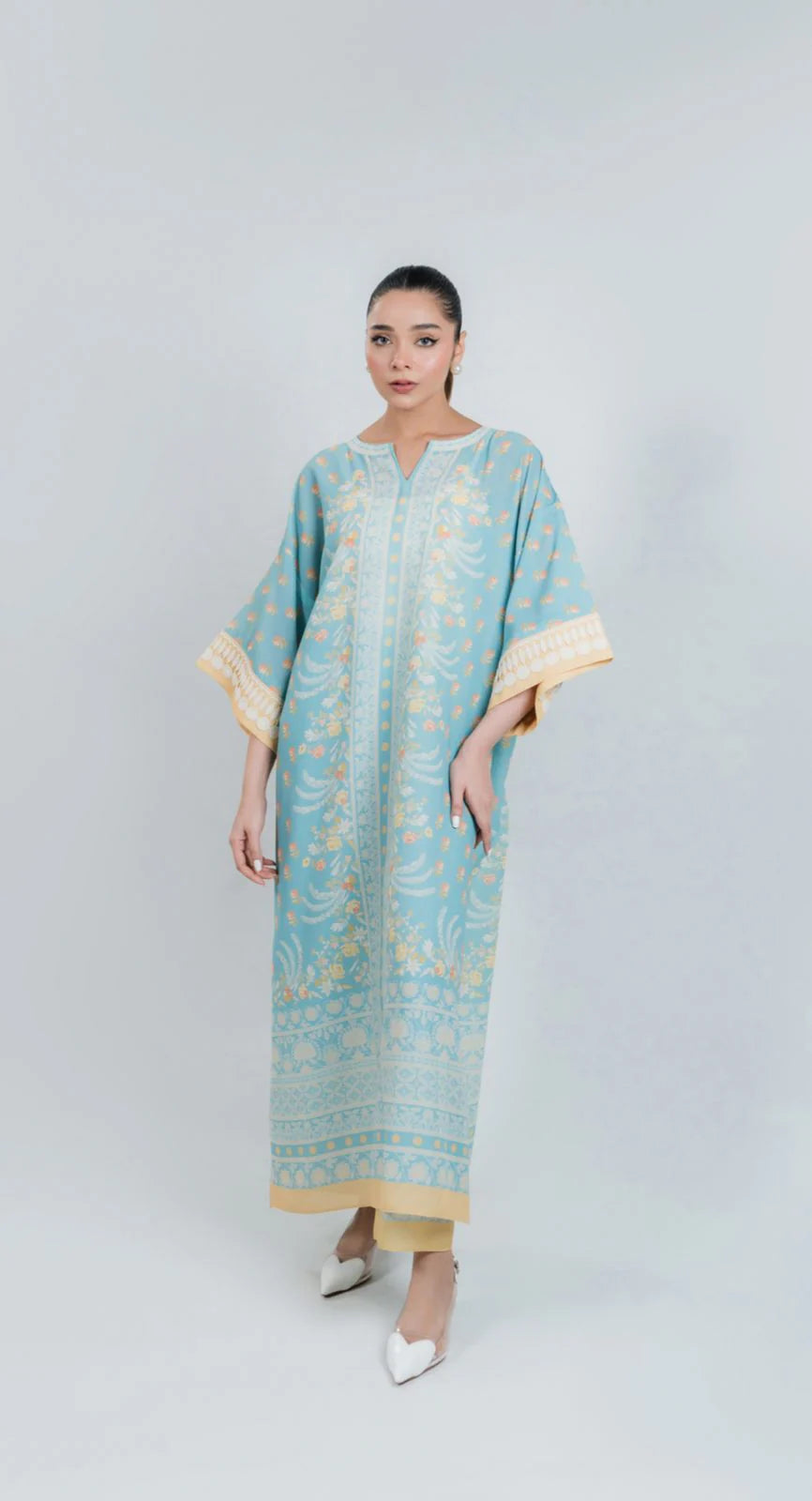 Neda (B) | BARAÉ KHANOM
