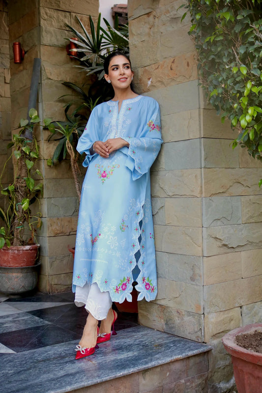 Hania (C) | BARAÉ KHANOM