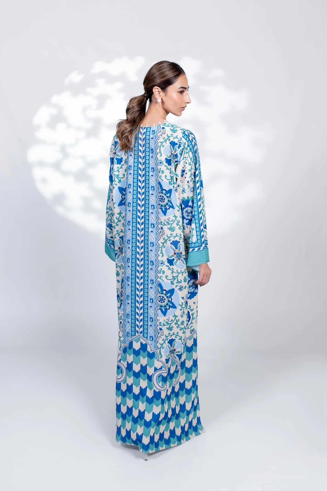 Ezmir | BARAÉ KHANOM