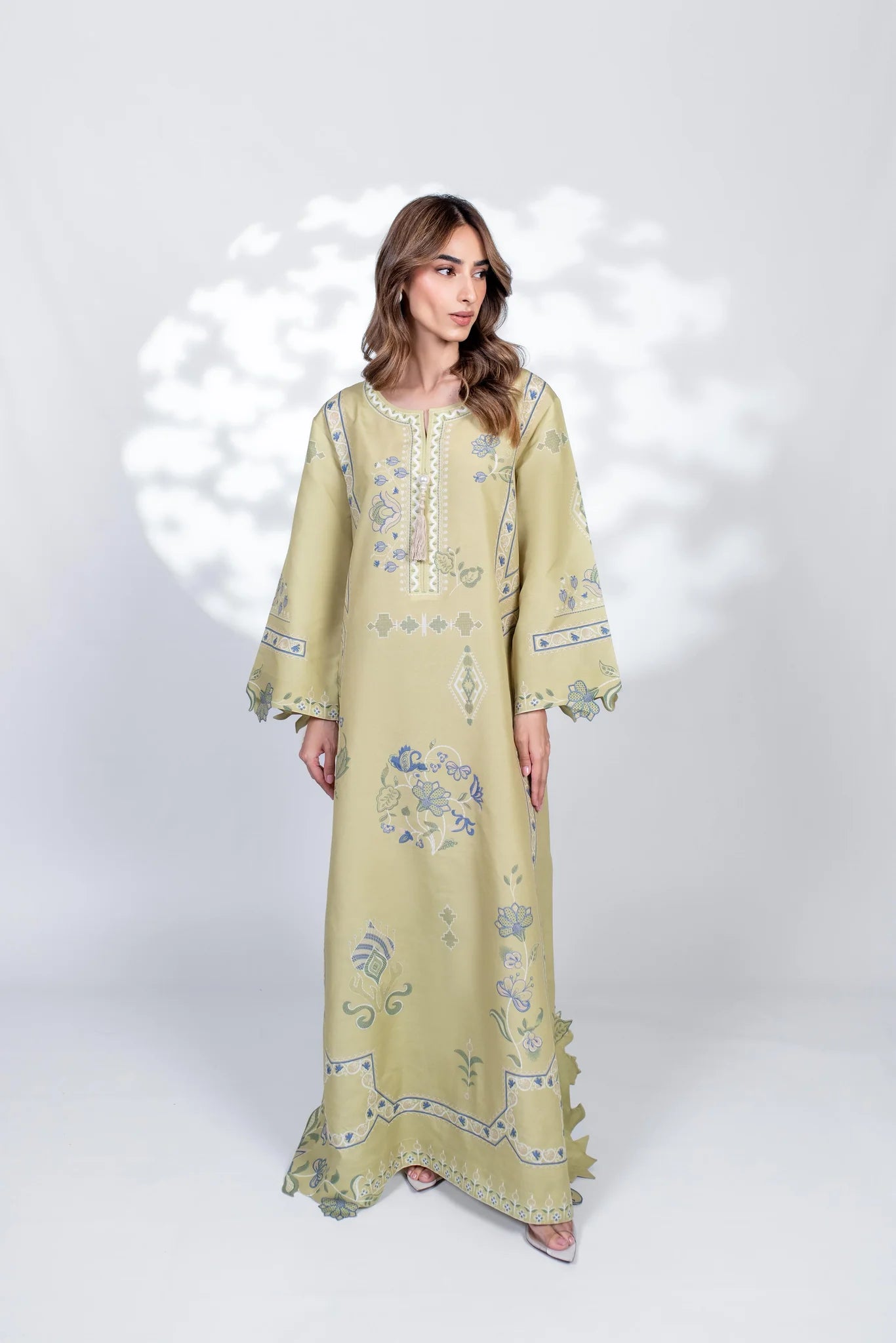 Wafa (B) | BARAÉ KHANOM