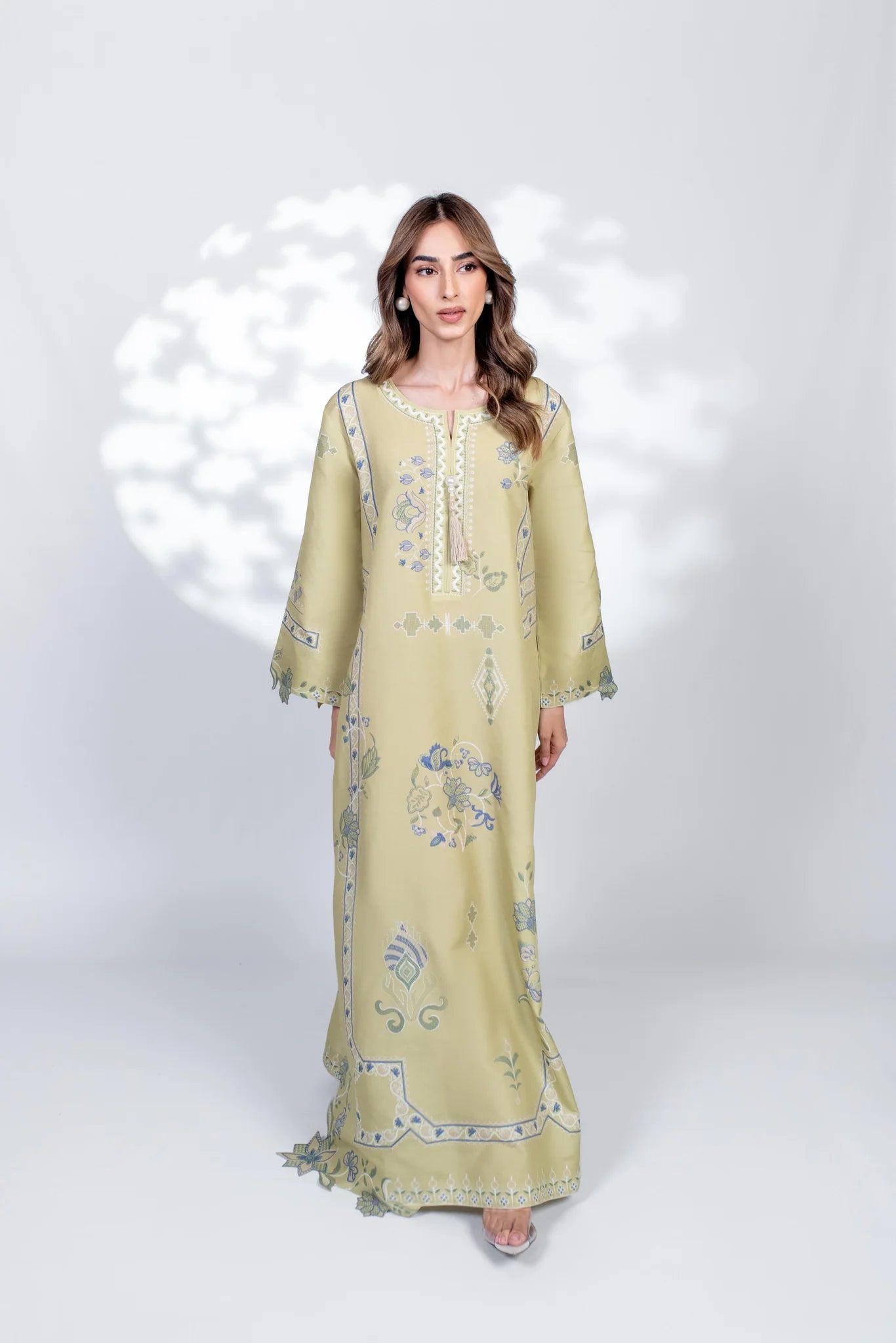 Wafa (B) | BARAÉ KHANOM