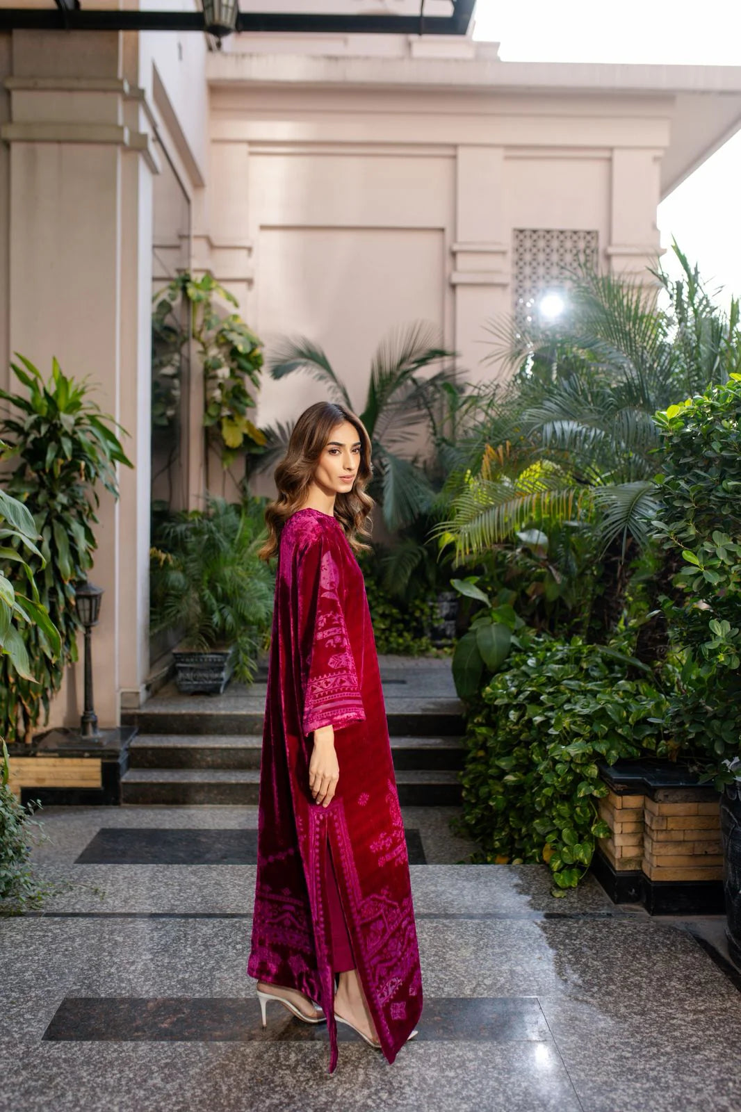 Berry | WINTER DROP '25 | BARAÉ KHANOM