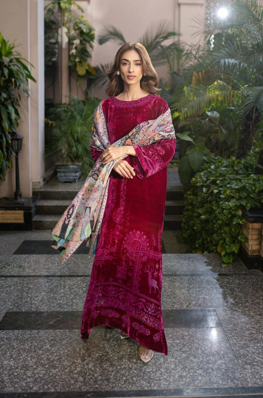 Berry | WINTER DROP '25 | BARAÉ KHANOM