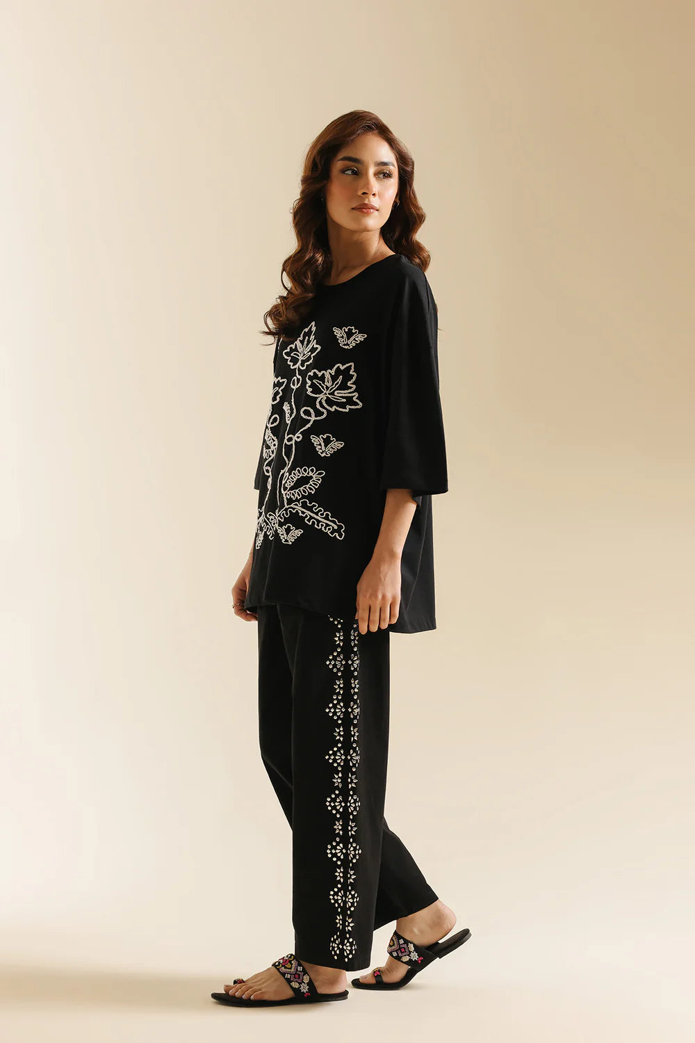 BLACK | S4E0562/119/901 | Boho Look Book | Ethnc