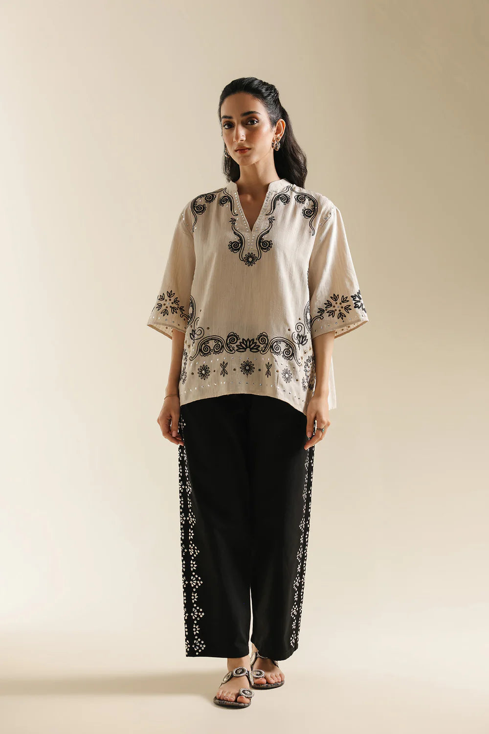 ANTIQUE WHITE | S4E0590/119/006 | Boho Look Book | Ethnc